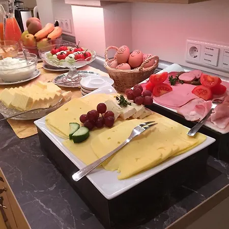 Florian Готель 3*